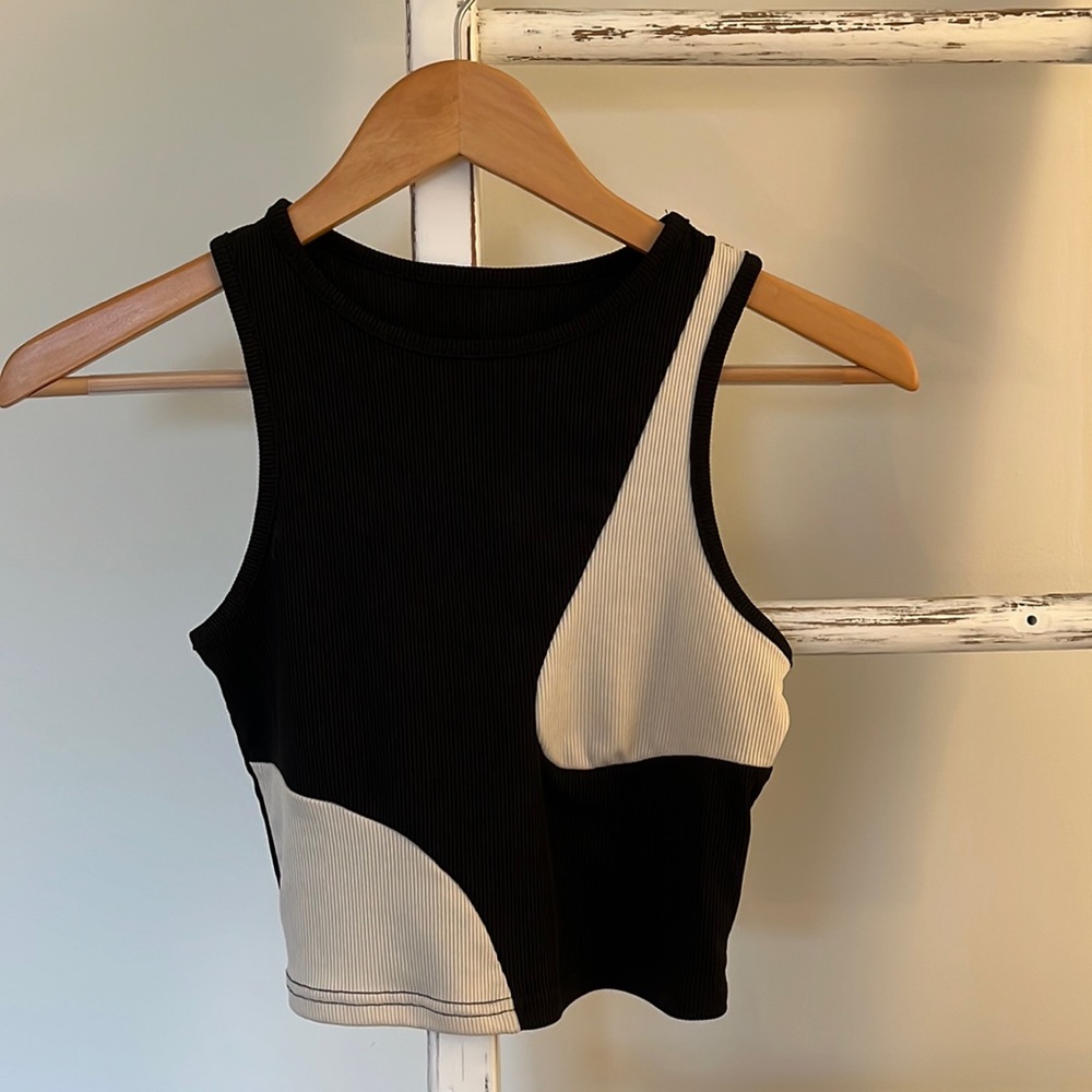 black tank